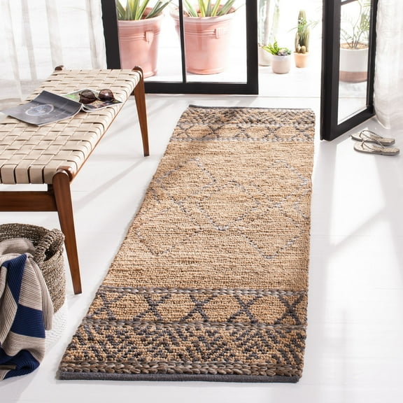 SAFAVIEH Natural Fiber Dahila Geometric Jute Runner Rug, Beige/Grey, 2'3" x 8'