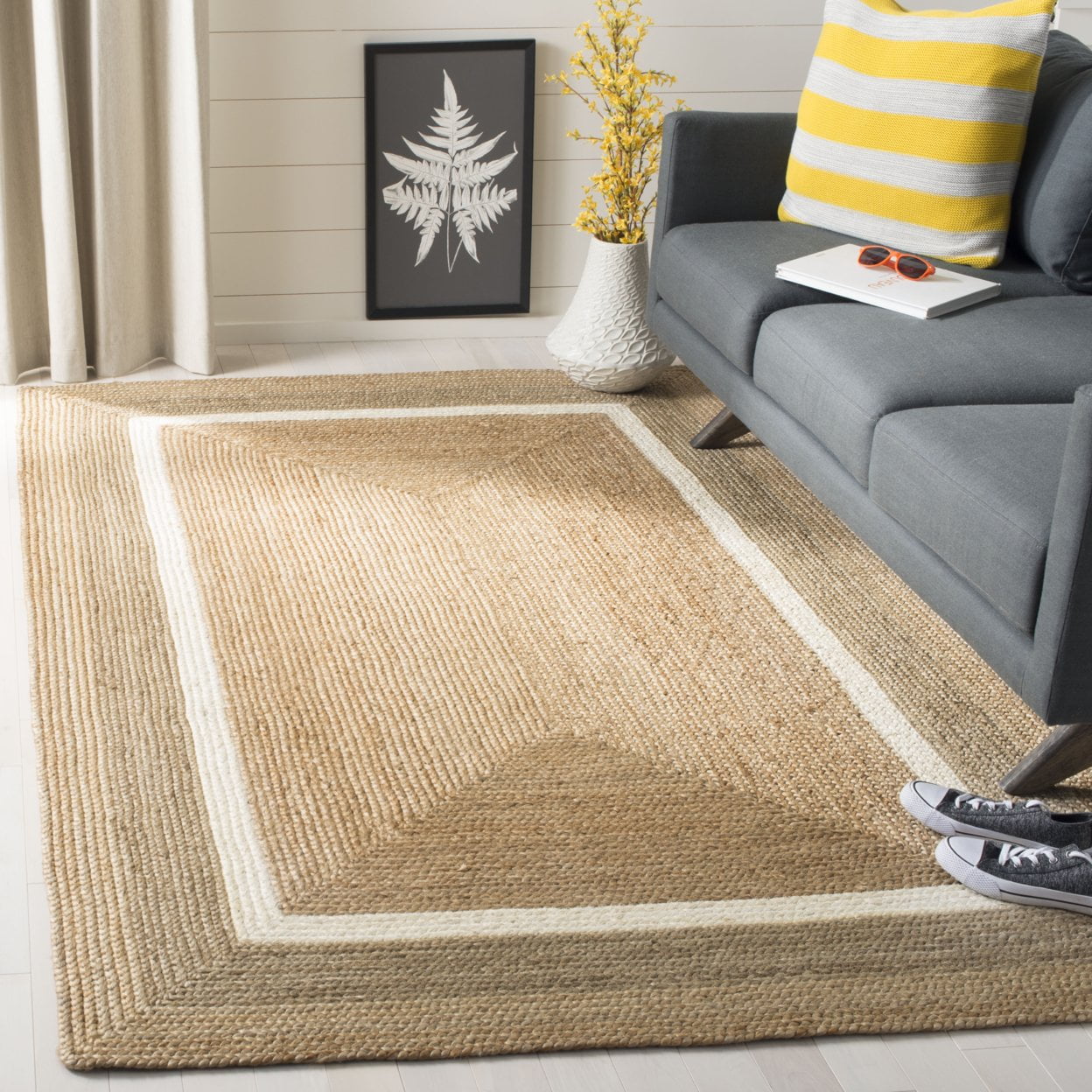 Natural and Gray Handwoven Jute Area Rug, 4' x 6'