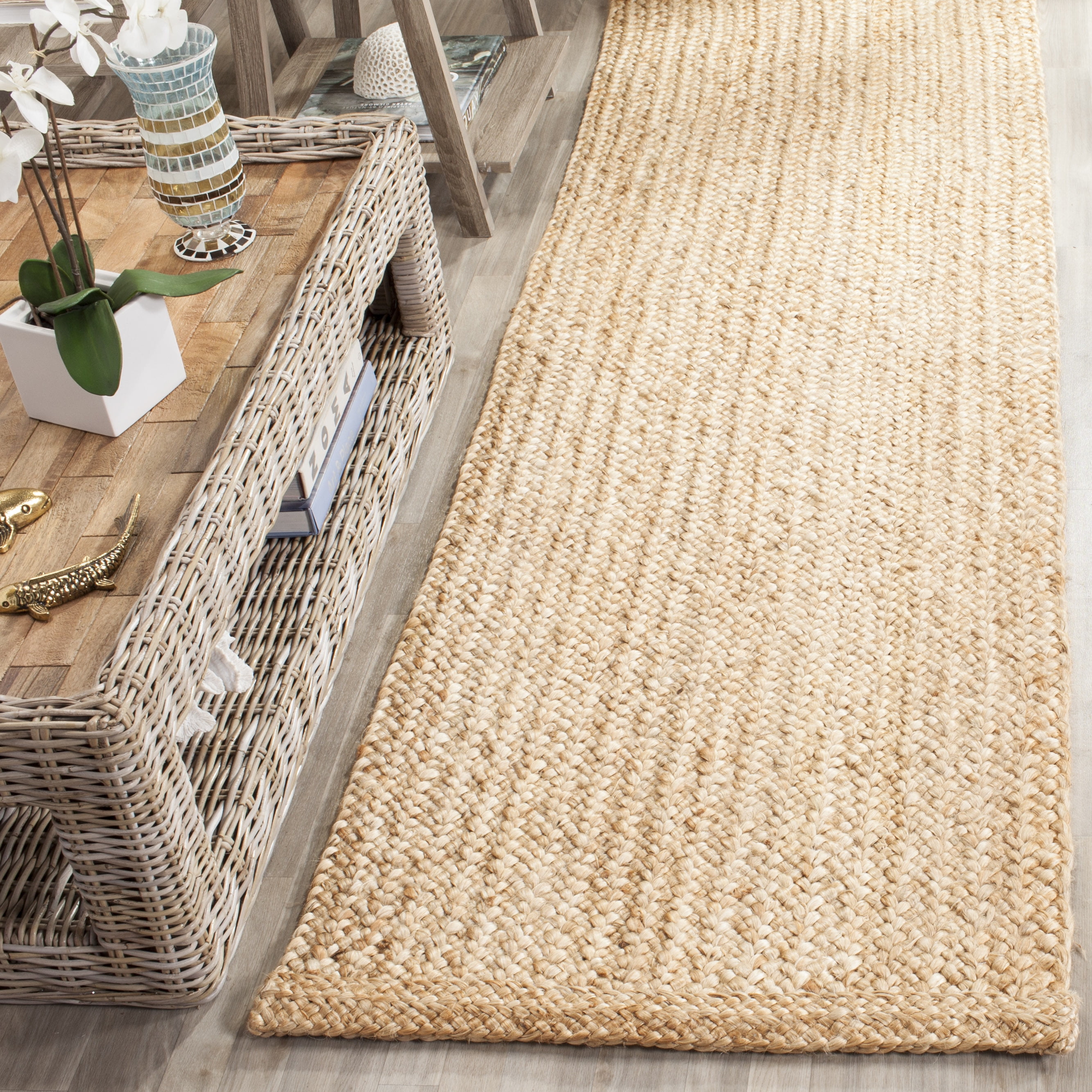 SAFAVIEH Natural Fiber Donelle Geometric Jute Runner Rug, Natural, 2'6" x 8'