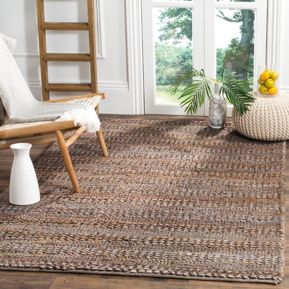 SAFAVIEH Natural Fiber Henrika Braided Area Rug, Beige, 4' x 6'