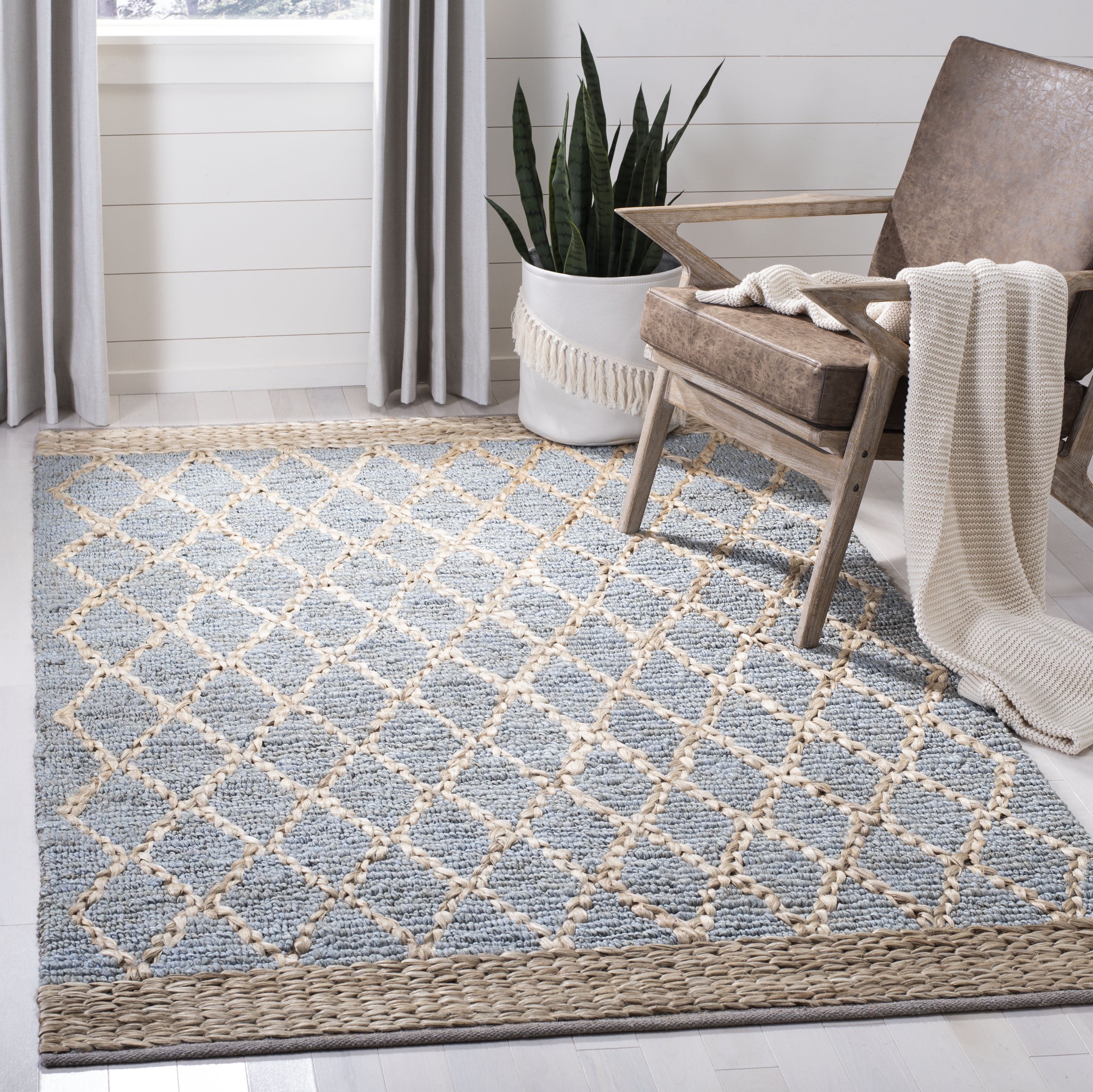 Coastal Charm Light Blue Hand-Knotted Geometric 8' x 10' Rug
