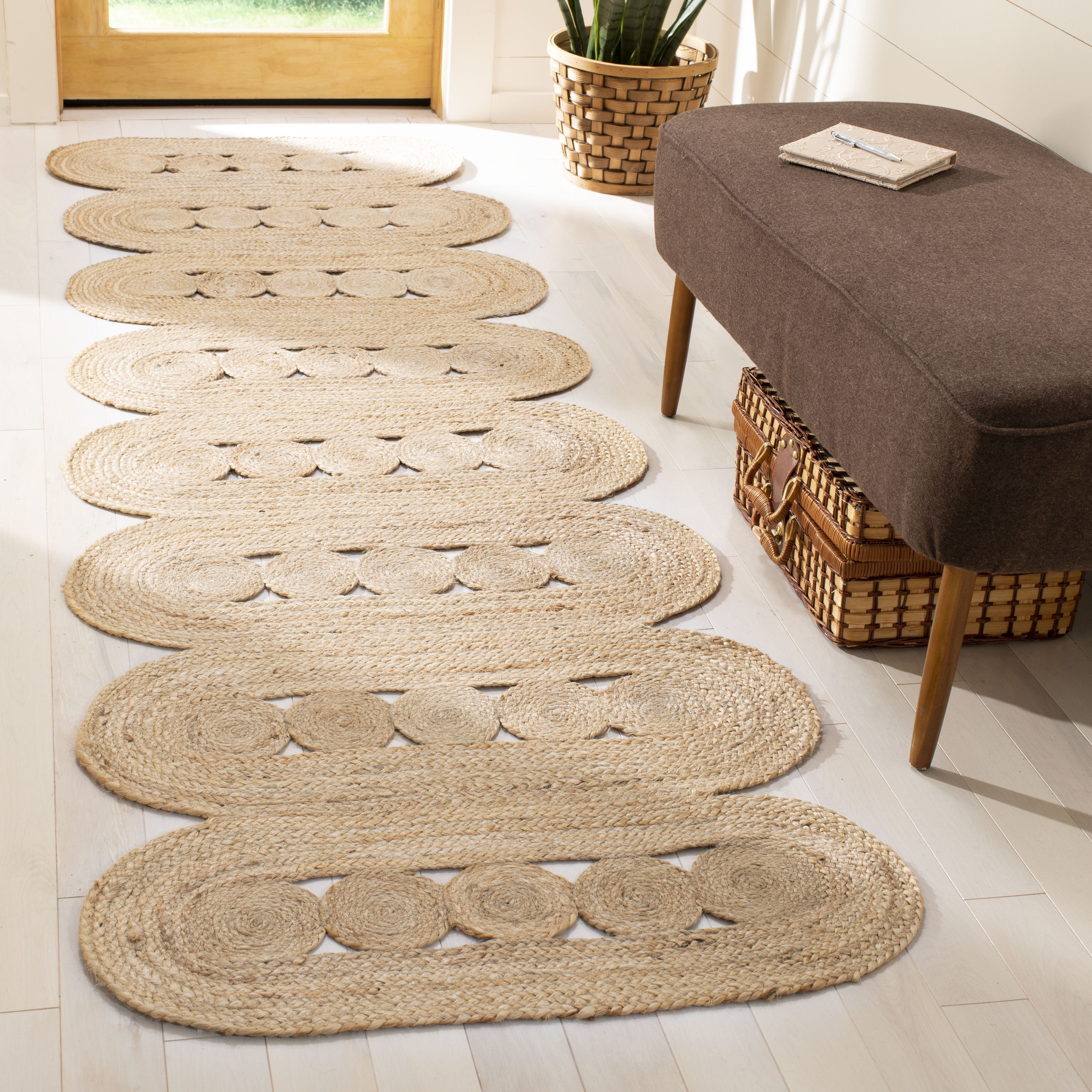 SAFAVIEH Natural Fiber Kaelee Braided Geometric Jute Runner Rug, Natural, 2'6" x 8'