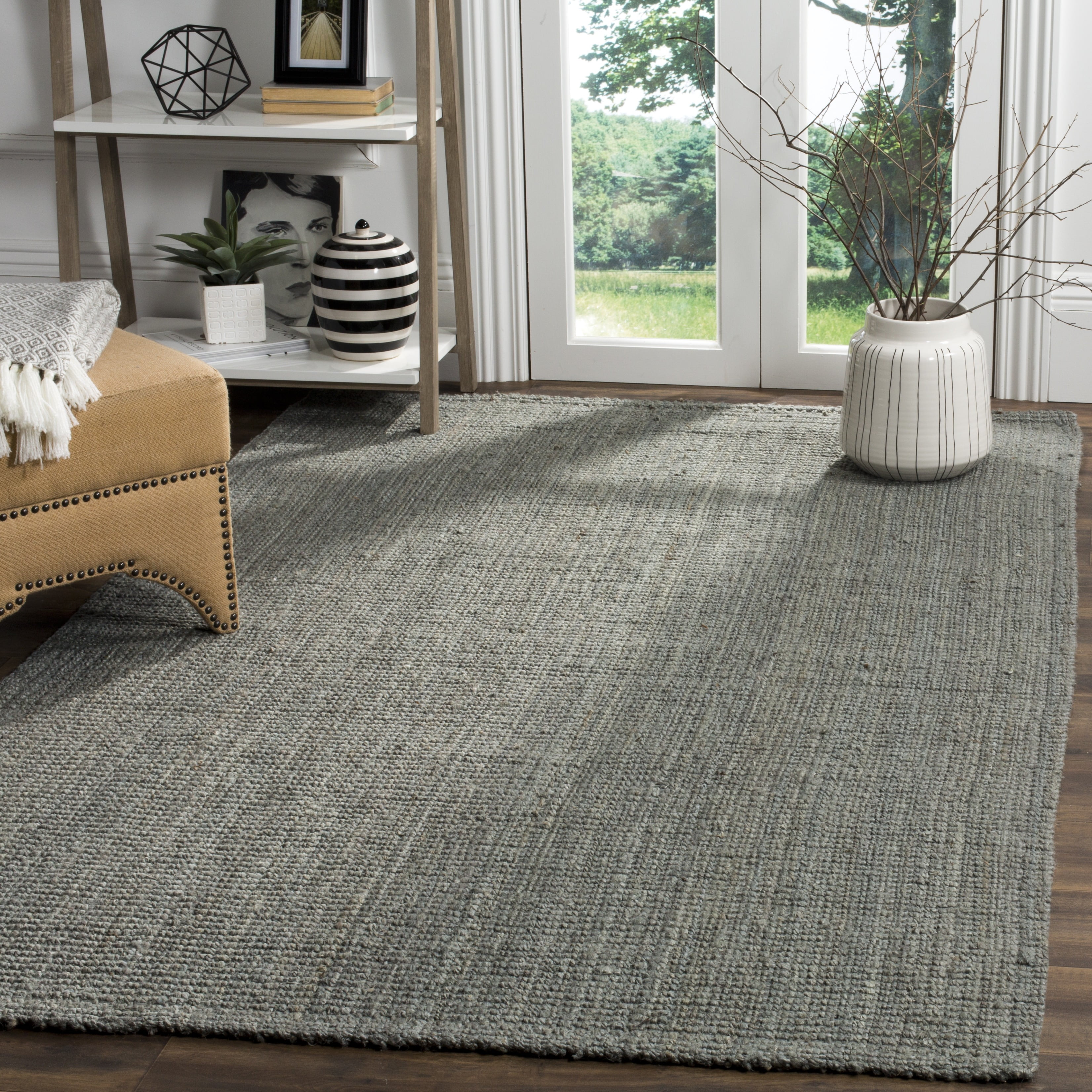 SAFAVIEH Natural Fiber Milica Solid Area Rug, Green/Gray, 5' x 5' Square - Scandinavian Design, Green & Grey, Jute, Hand Woven Pattern, Ideal for Entryway, Kitchen, Living Room, Office