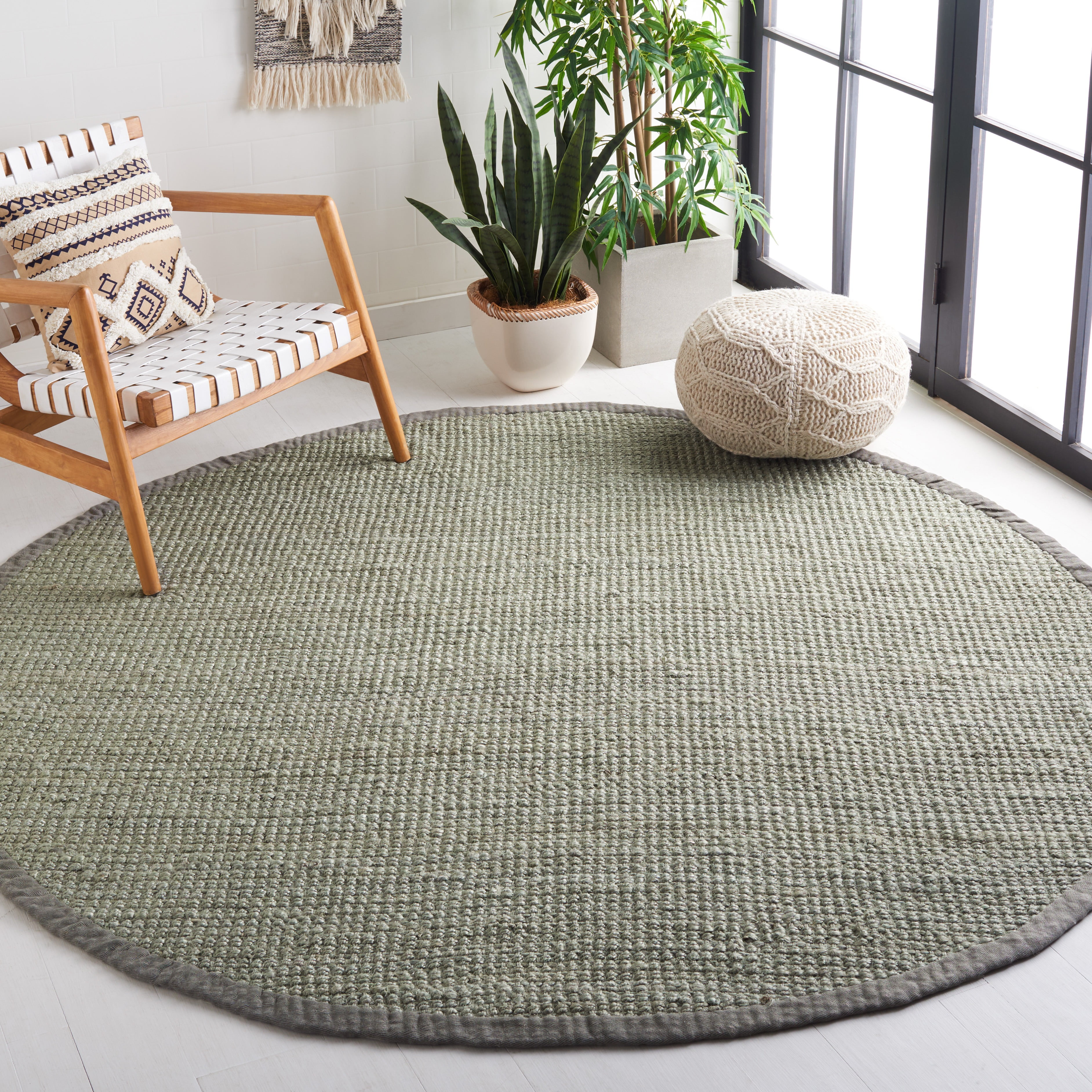 SAFAVIEH Natural Fiber Milica Solid Area Rug, Green/Gray, 7' x 7' Round - Scandinavian Design, Green & Grey, Jute, Hand Woven Pattern, Ideal for Entryway, Kitchen, Living Room, Office