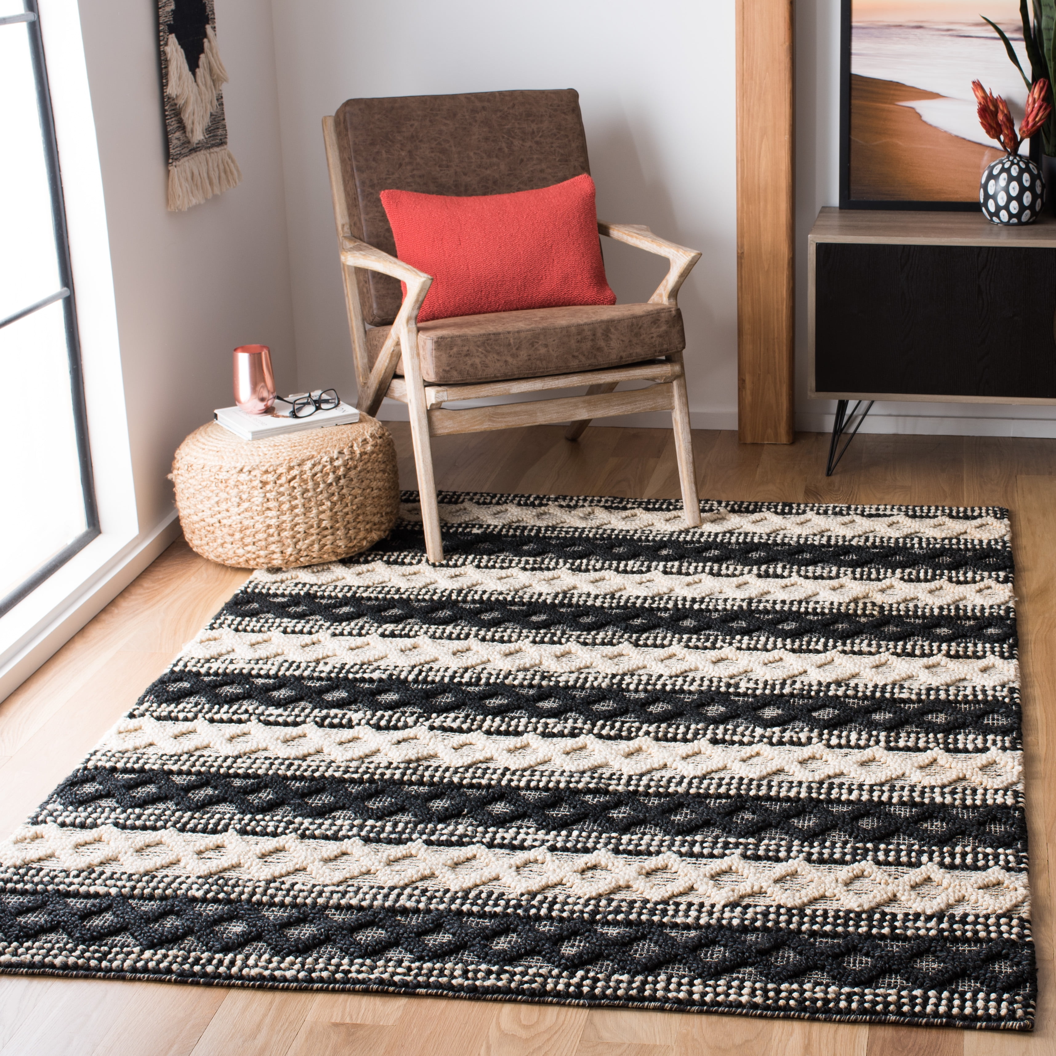 SAFAVIEH Natural Fiber Odran Striped Geometric Jute Area Rug, Black/Ivory, 5' x 8'