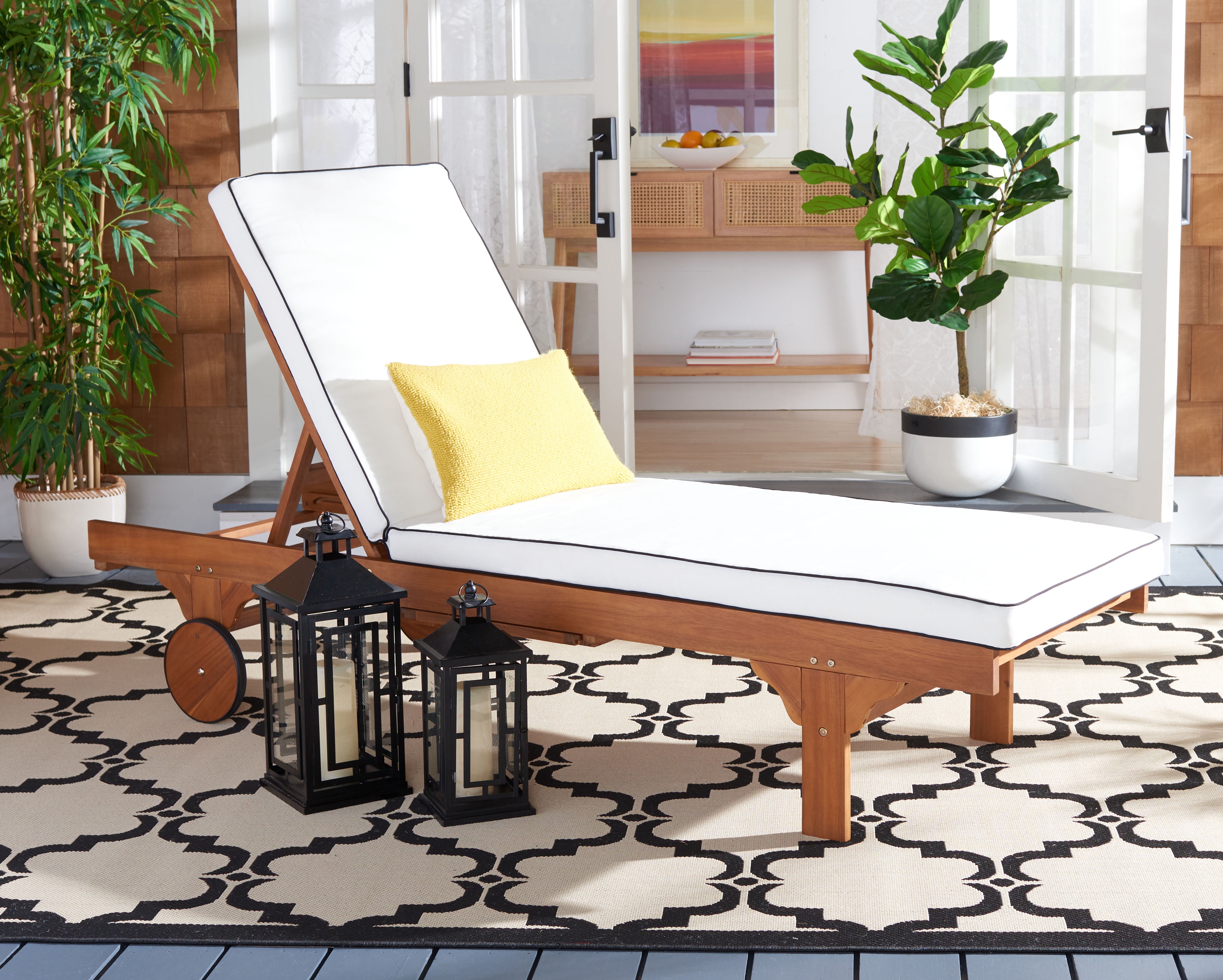 SAFAVIEH Newport Outdoor Patio Lounge Chair Natural Beige