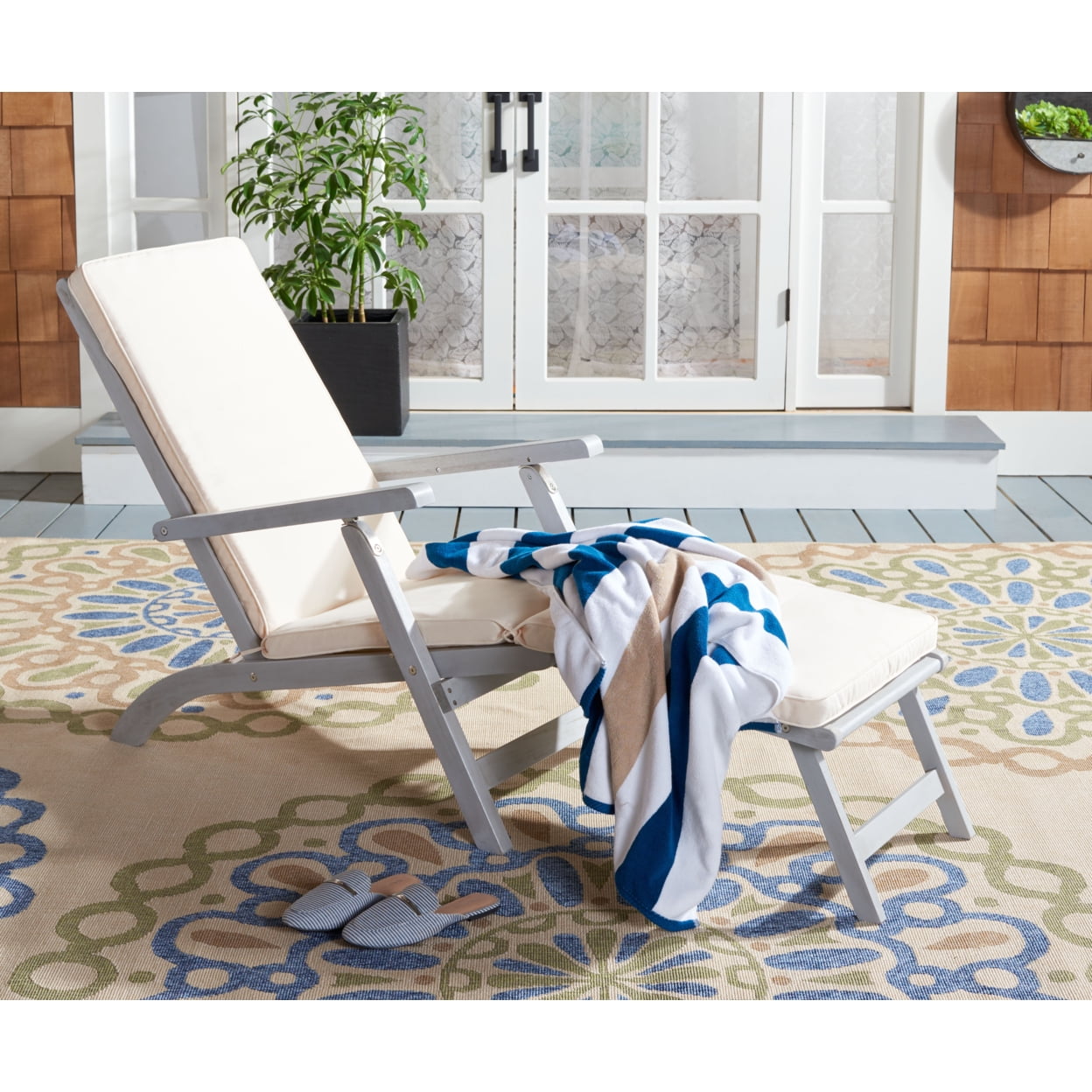 Safavieh outdoor lounge chair outlet