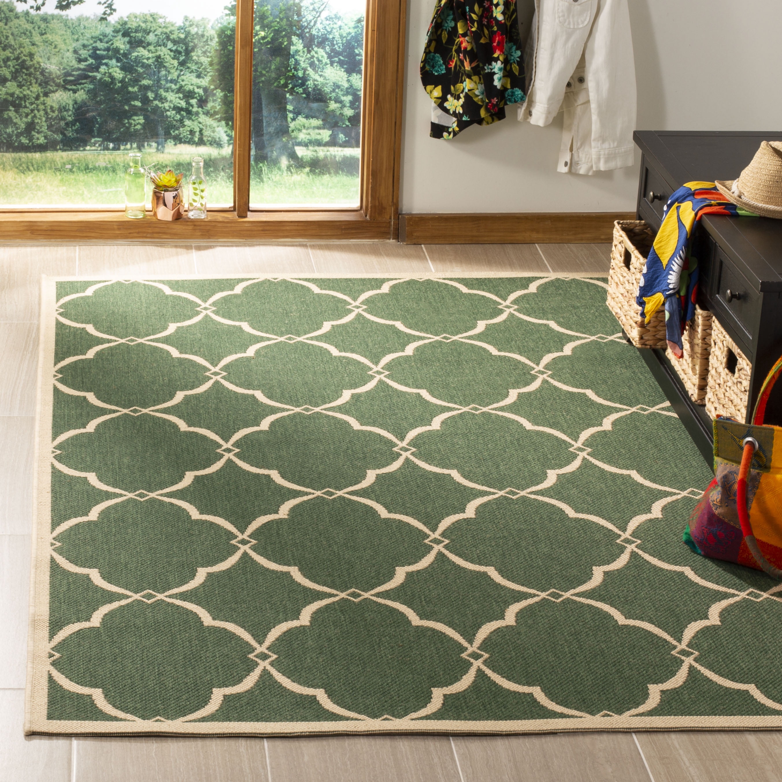 Safavieh Linden Ognena Geometric Indoor/Outdoor Area Rug, Green/Creme, 6'7" x 6'7" Square