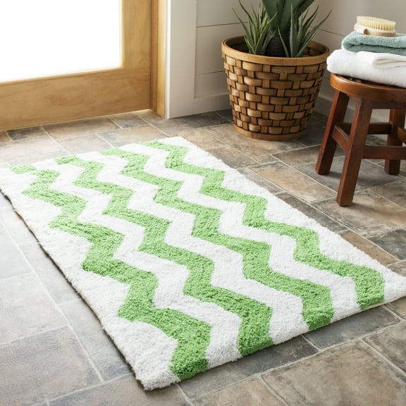 SAFAVIEH PMB727 Chevron Bath Mat, 6" x 21", Key Lime, Set of 2
