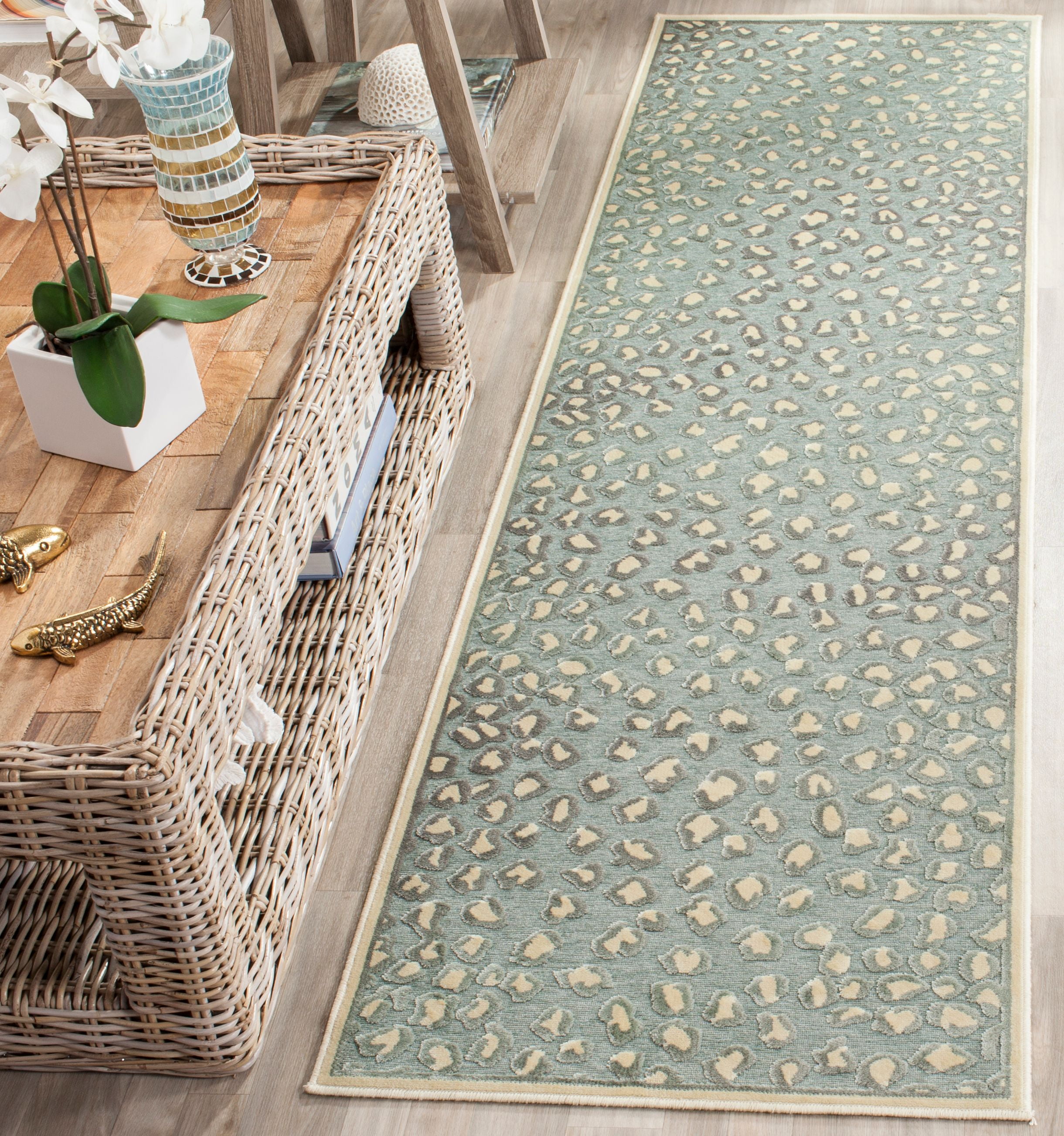 Spotted Outdoor Rug SAFAVIEH Paradise Ronnie Spotted Runner Rug, Cream/Spruce, 2'2