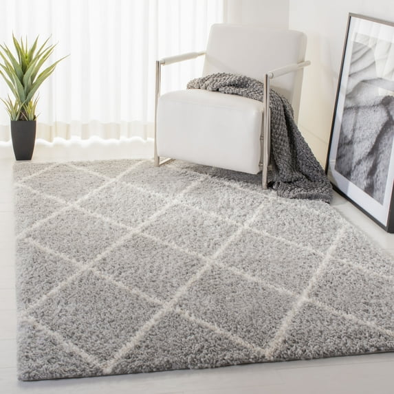 SAFAVIEH Parma Eglantine Geometric Shag Area Rug, Grey/Cream, 4' x 6'
