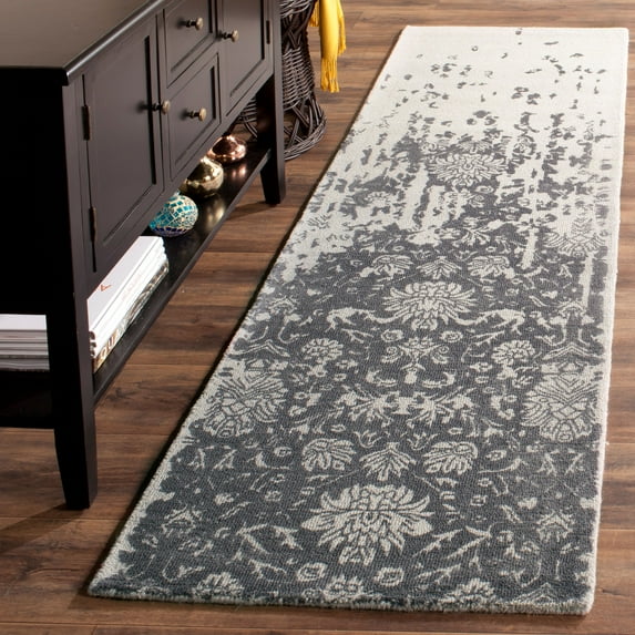 SAFAVIEH Restoration Vintage Dalton Floral Wool Runner Rug, Silver/Grey, 2'3" x 8'