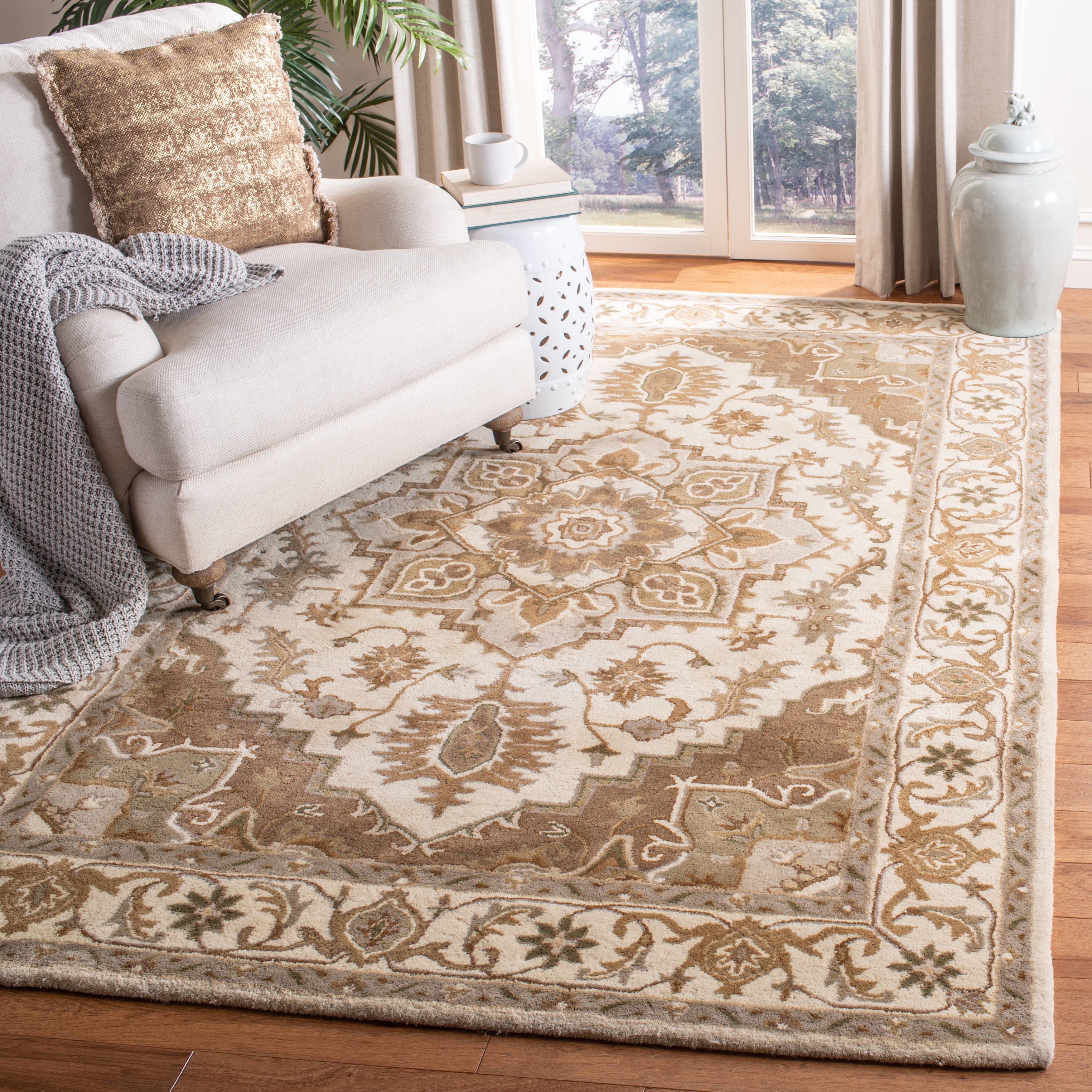 SAFAVIEH Royalty Corine Floral Bordered Area Rug, Beige/Sage, 8' x 10'