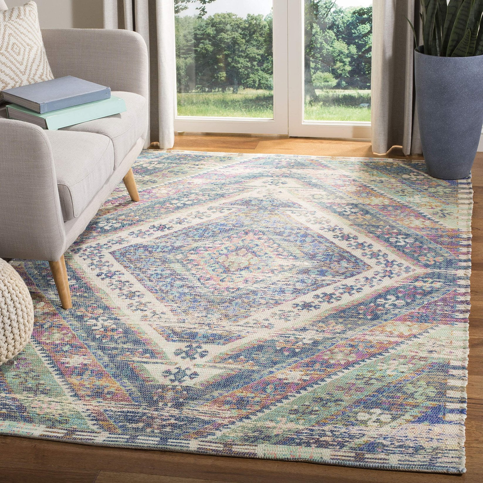SAFAVIEH Saffron Brittania Geometric Area Rug, Royal Blue/Fuchsia, 9' x 12'