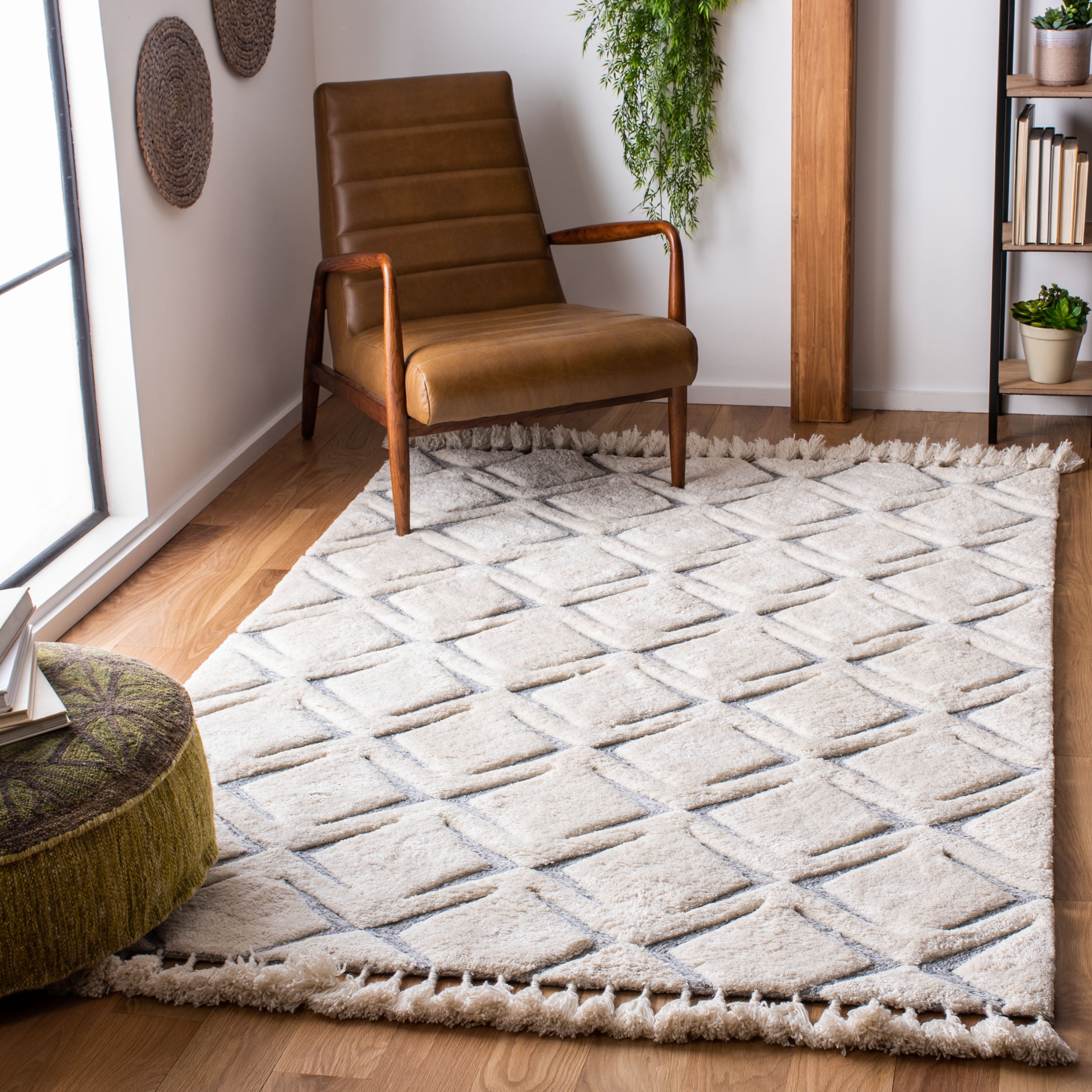 SAFAVIEH Sahara Ashlea Geometric Area Rug, Ivory/Grey, 6' x 9'