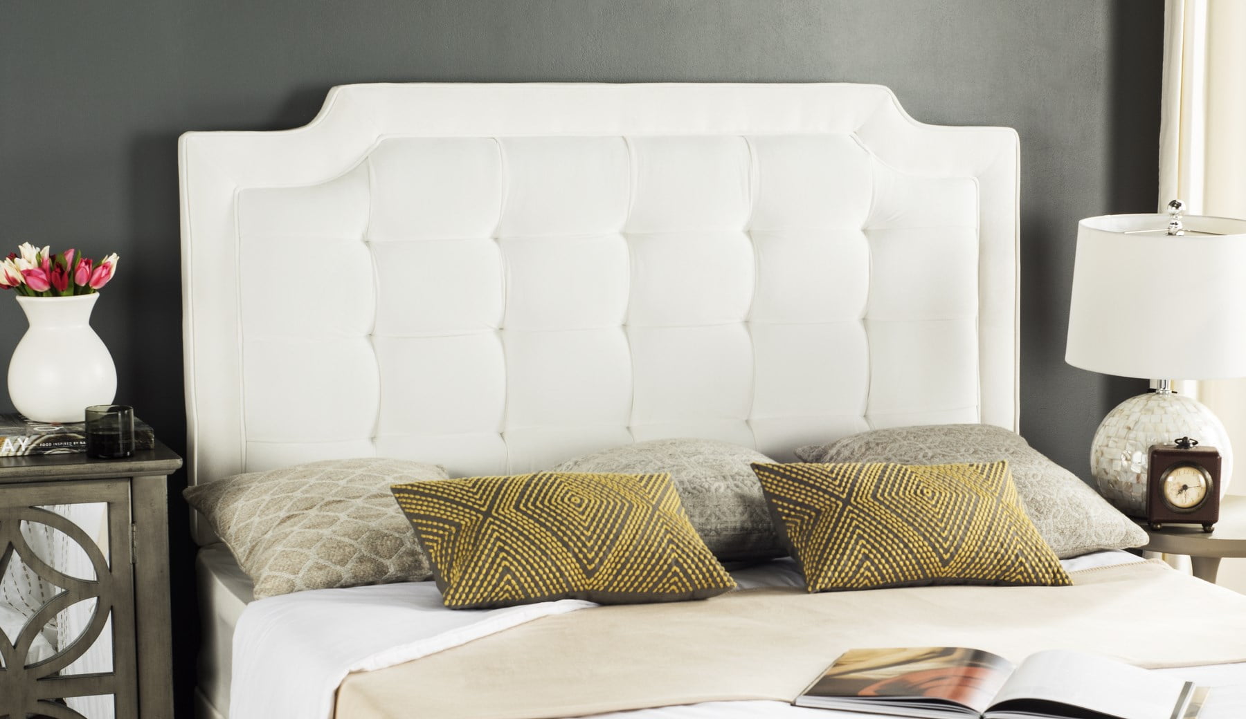 SAFAVIEH Sapphire Modern Glam Tufted Headboard, King, White