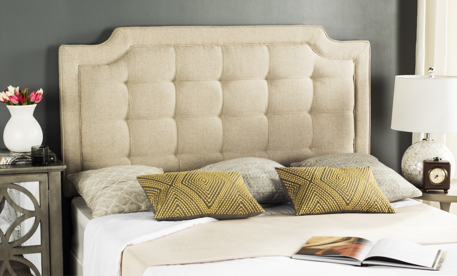 SAFAVIEH Sapphire Modern Glam Tufted Headboard, Queen, Hemp