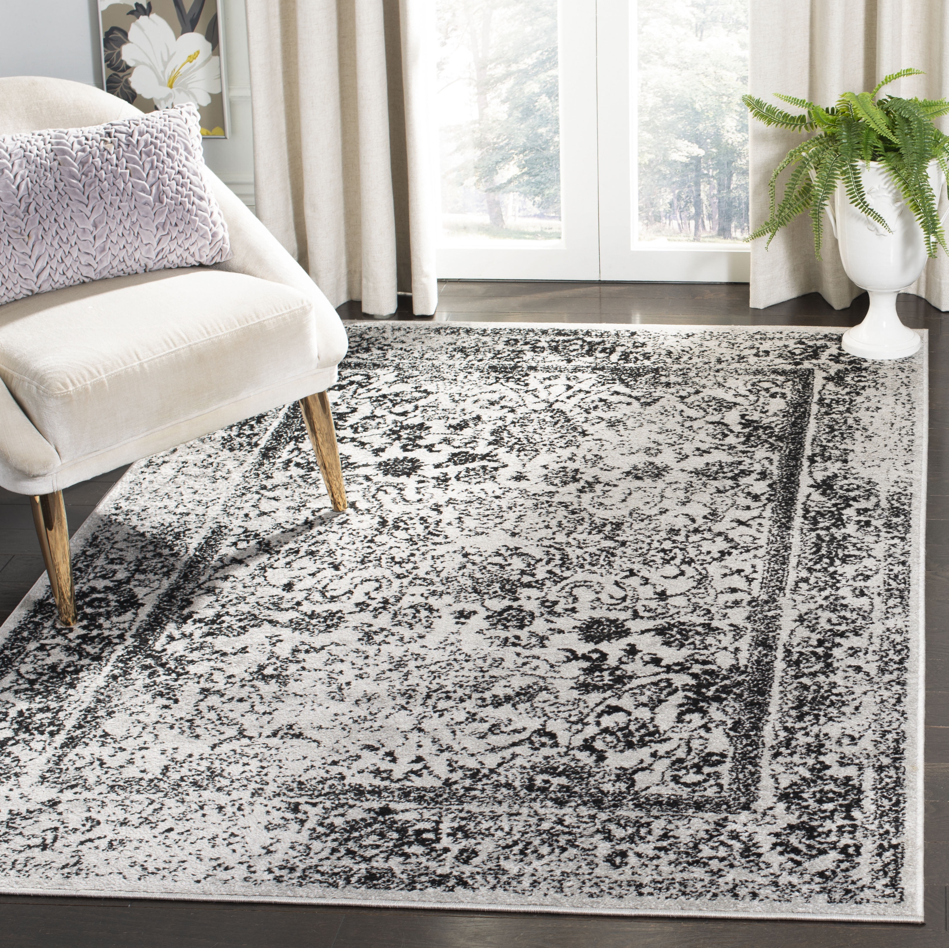 Safavieh Shawn Traditional Faded Area Rug, Gray/Black, 8' x 10 ...