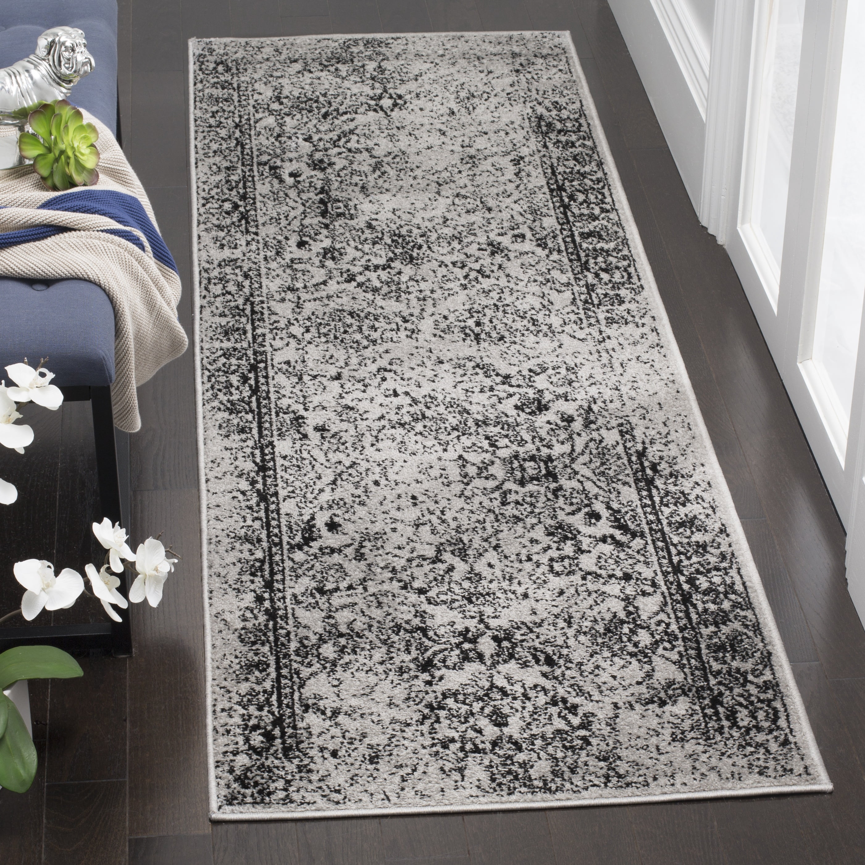 Safavieh Shawn Traditional Faded Runner Rug, Gray/Black, 2'6