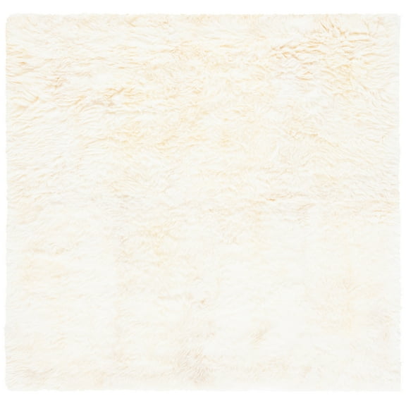 SAFAVIEH Sheep Skin Jeptha Solid Area Rug, Natural/White, 5' x 5' Square