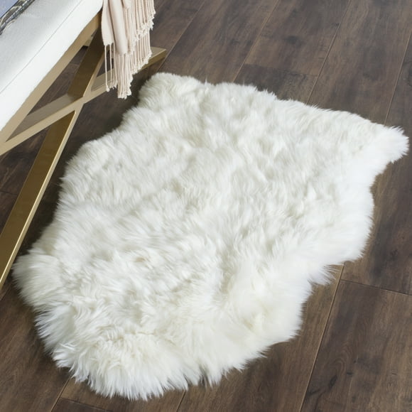 SAFAVIEH Sheep Skin Jeptha Solid Area Rug, White, 2' x 3' Specialty