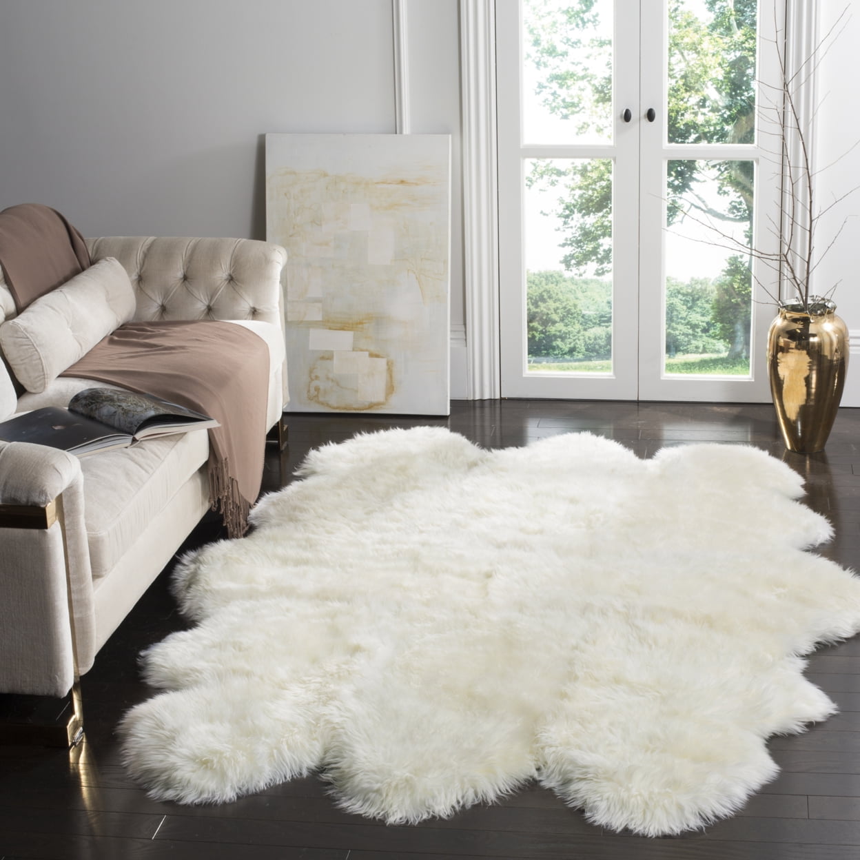 Luxurious Ivory Sheepskin 3'x5' Handmade Rectangular Area Rug