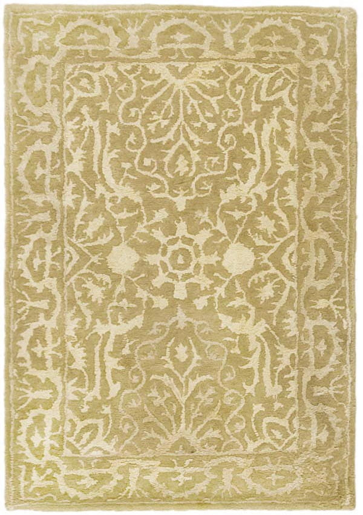 Ivory Hand-Tufted Wool and Viscose Round Area Rug