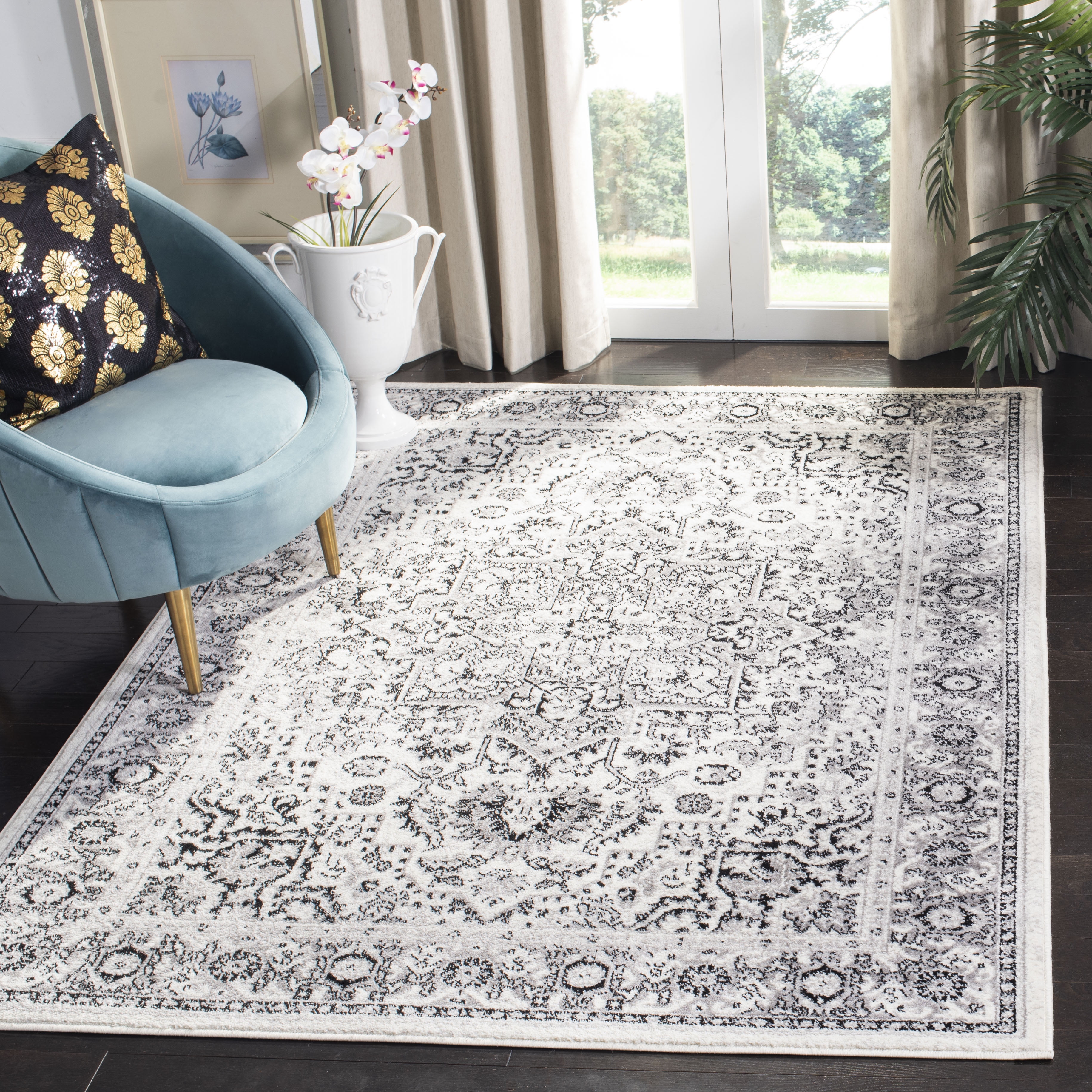 Silver Floral Reversible Synthetic 4' x 6' Area Rug