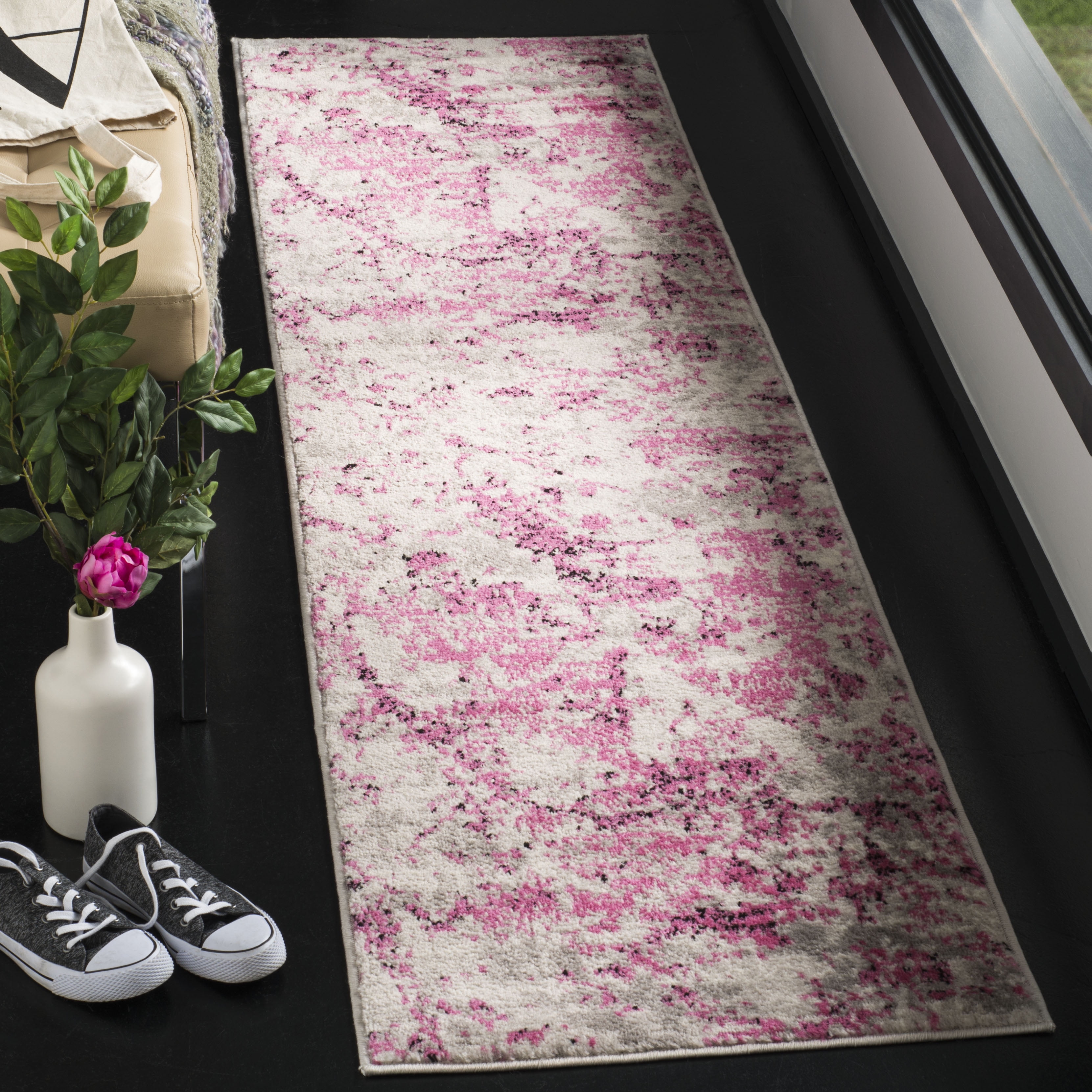Skyler Pink and Ivory Medallion Runner Rug 2' x 12'