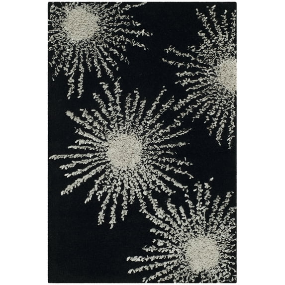 SAFAVIEH Soho Fiesta Geometric Area Rug, Black/White, 2'6" x 4'