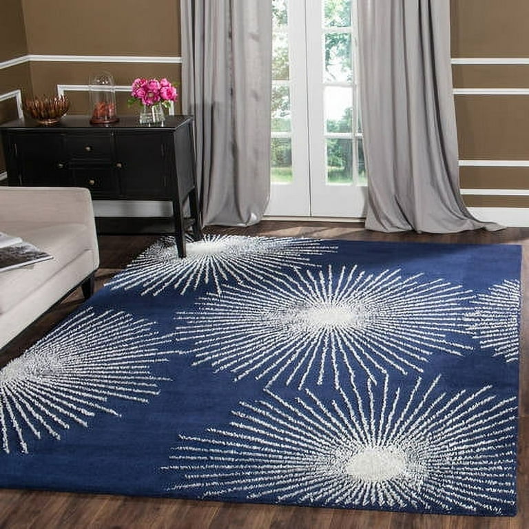 Safavieh Novelty 6' Round Hand Tufted Wool Rug in Blue and Ivory