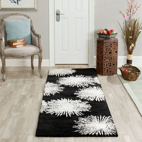 SAFAVIEH Soho Fiesta Geometric Runner Rug, Black/White, 2'6" x 14'