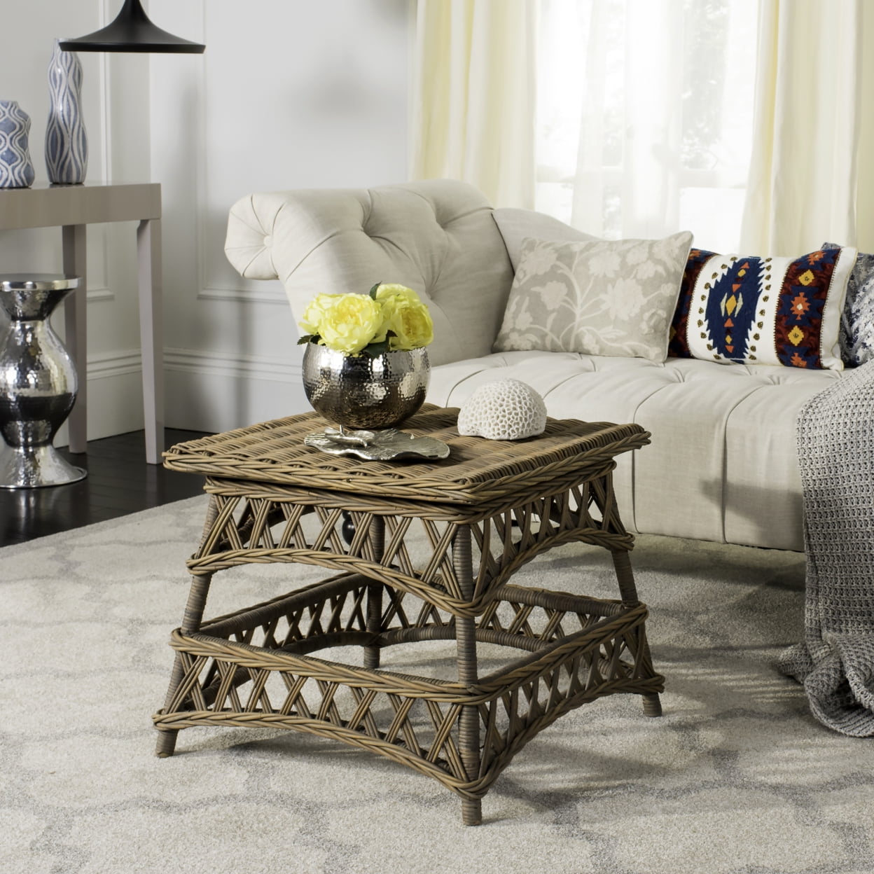 Safavieh janika accent table discount