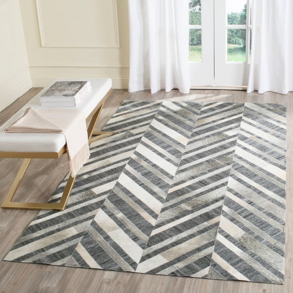 SAFAVIEH Studio Leather Byrne Geometric Area Rug, Ivory/Dark Grey, 5' x 8'