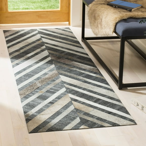 SAFAVIEH Studio Leather Byrne Geometric Runner Rug, Ivory/Dark Grey, 2'3" x 7'