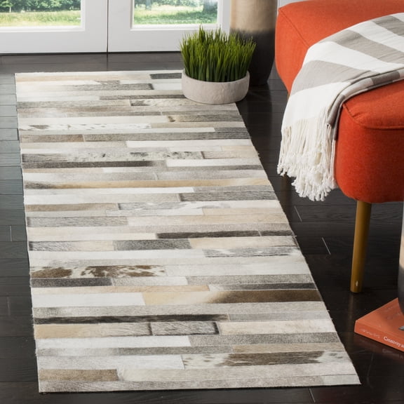 SAFAVIEH Studio Leather Loew Geometric Runner Rug, Grey/Ivory, 2'3" x 7'