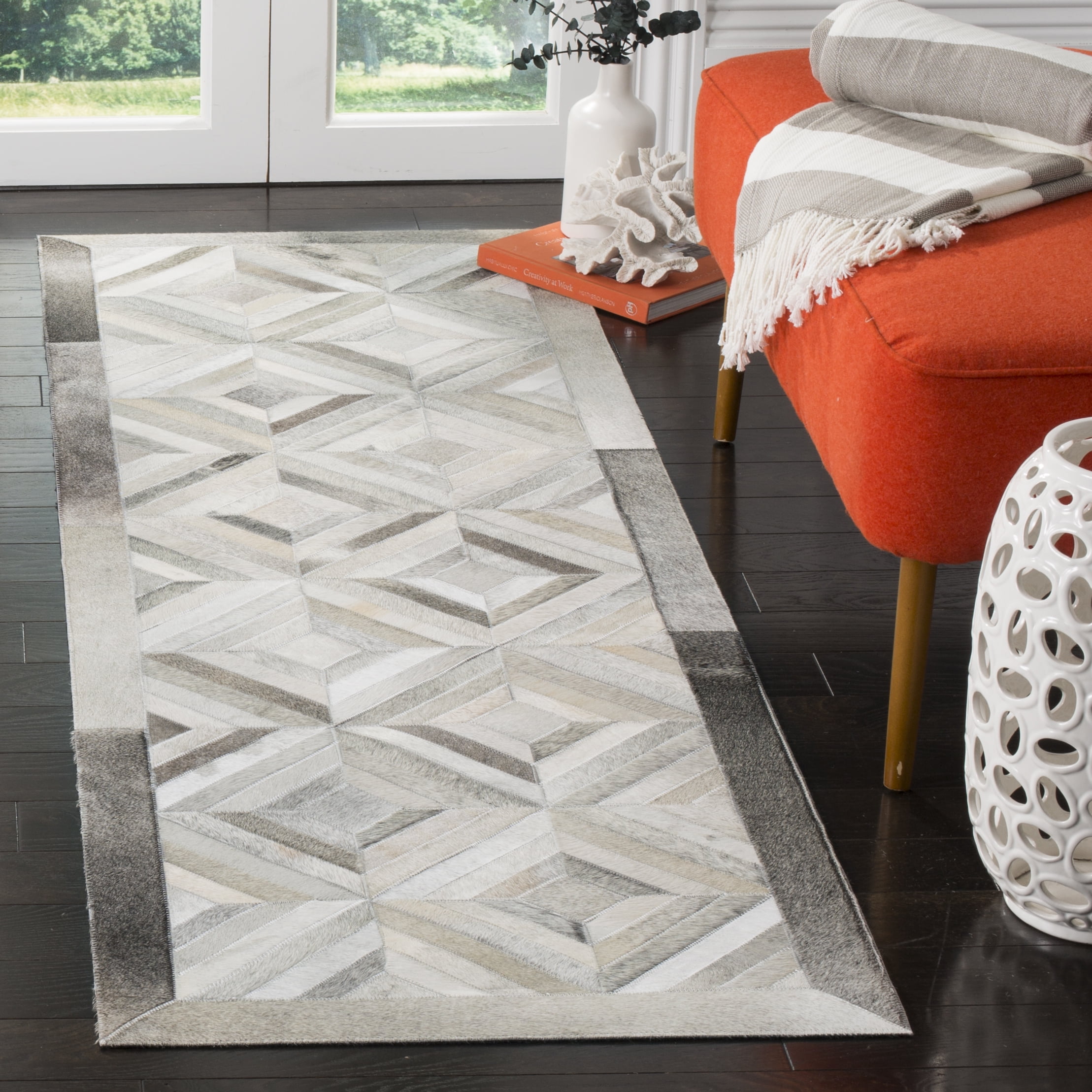 SAFAVIEH Studio Leather Ulysses Geometric Runner Rug, Grey, 2'3