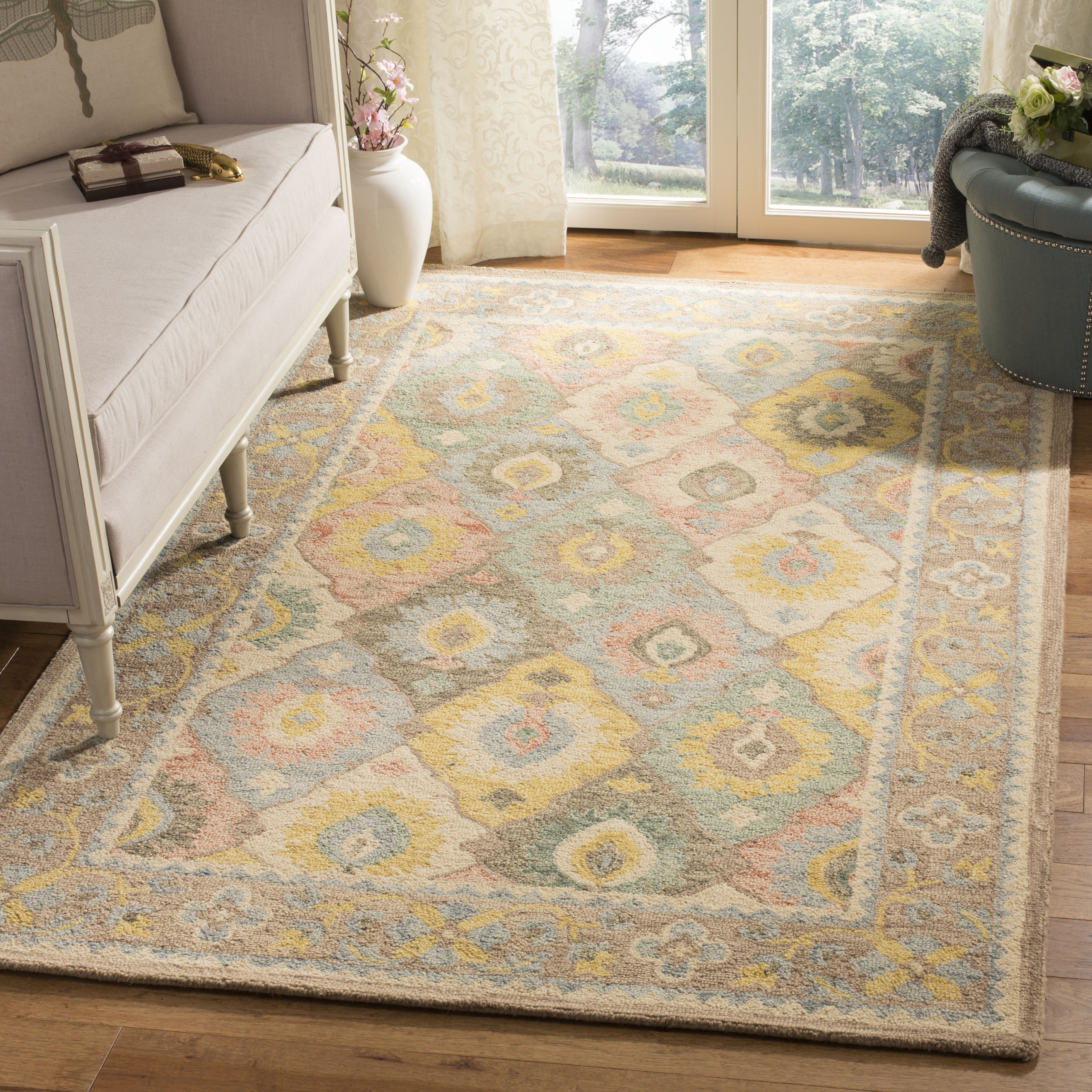 Ivory Floral Hand-Knotted Wool Area Rug, 5' x 8'