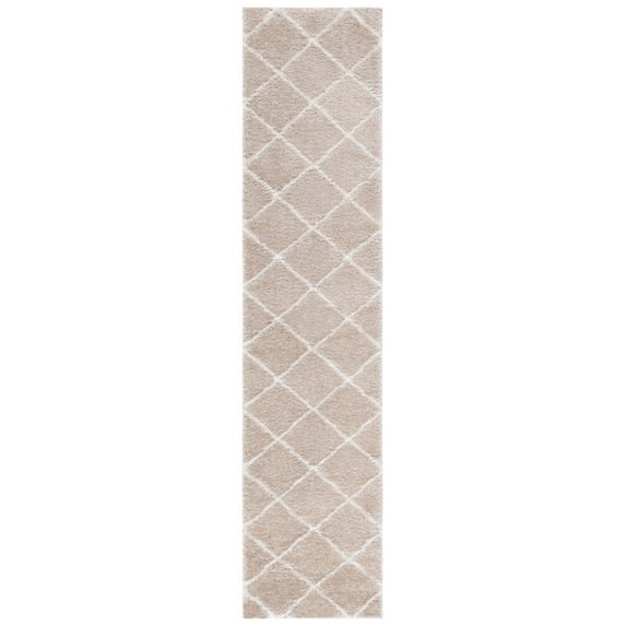 SAFAVIEH Tahoe Elwyn Trellis Shag Runner, 2' x 9', Beige/White