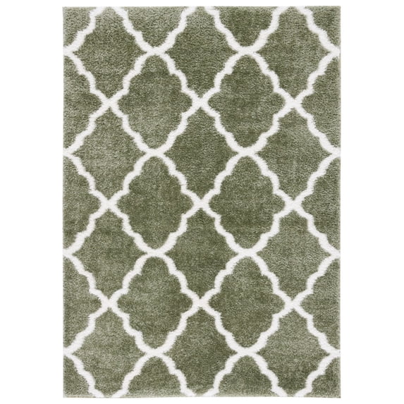 SAFAVIEH Tahoe Gerald Quatrefoil Shag Area Rug, 4' x 6', Sage/White