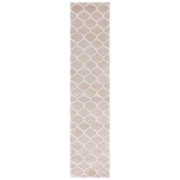 SAFAVIEH Tahoe Thelma Quatrefoil Shag Runner, 2' x 9', Beige/White