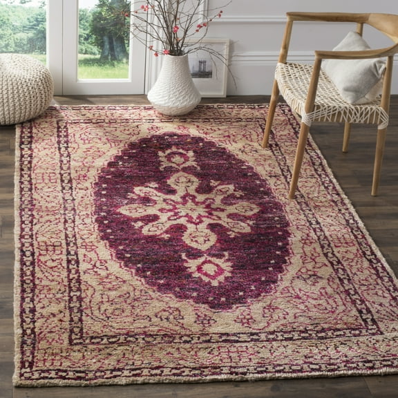 SAFAVIEH Tangier Jasmine Floral Area Rug, Fuchsia/Beige, 4' x 6'