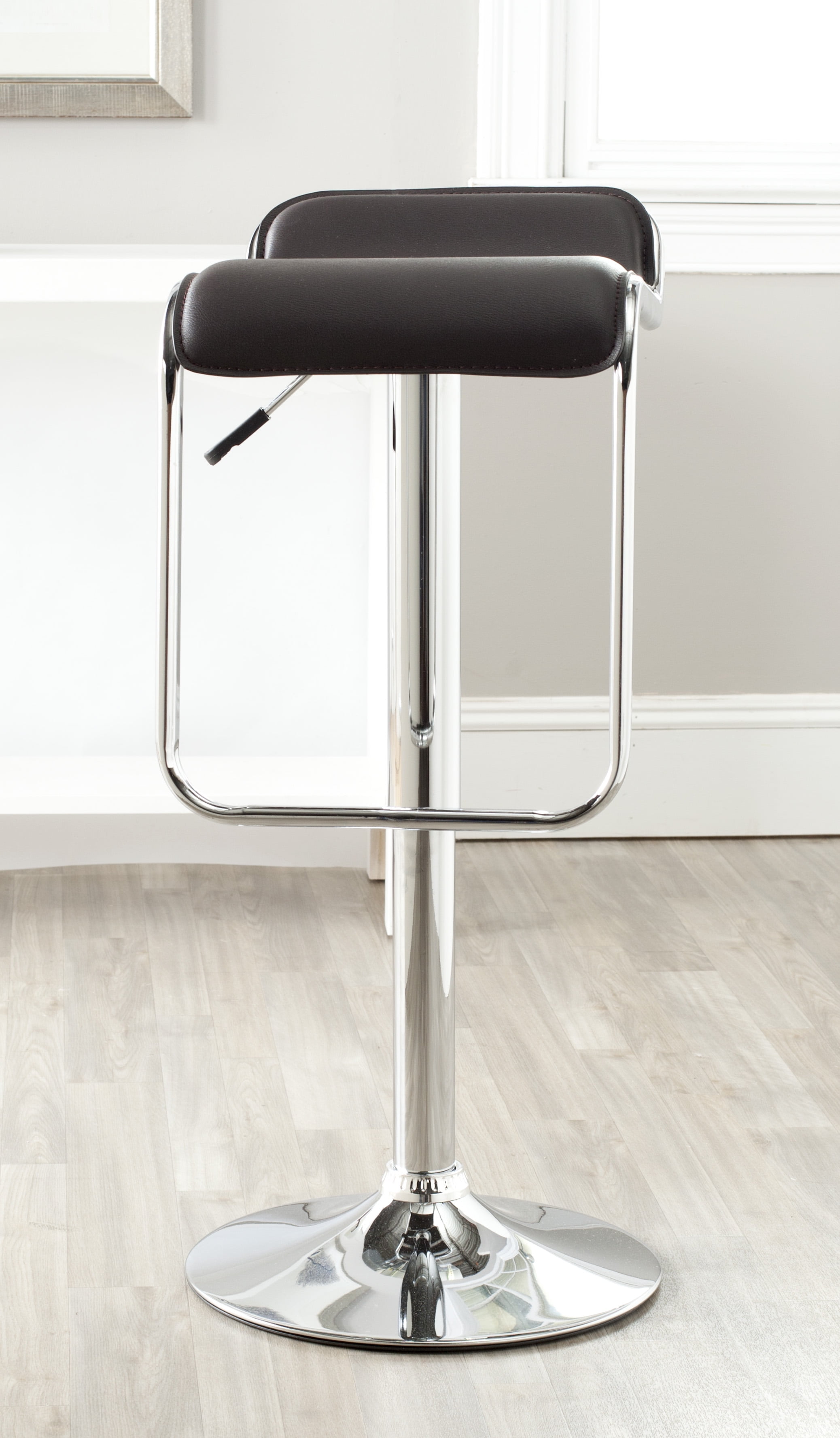 SAFAVIEH Taronda 34" PVC Leather Swivel Barstool, Brown