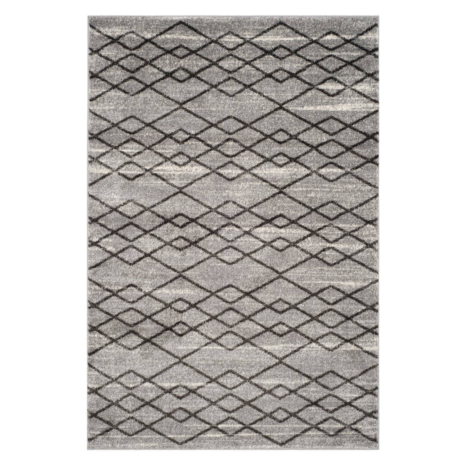 Gray Geometric 4' x 6' Wool and Synthetic Area Rug