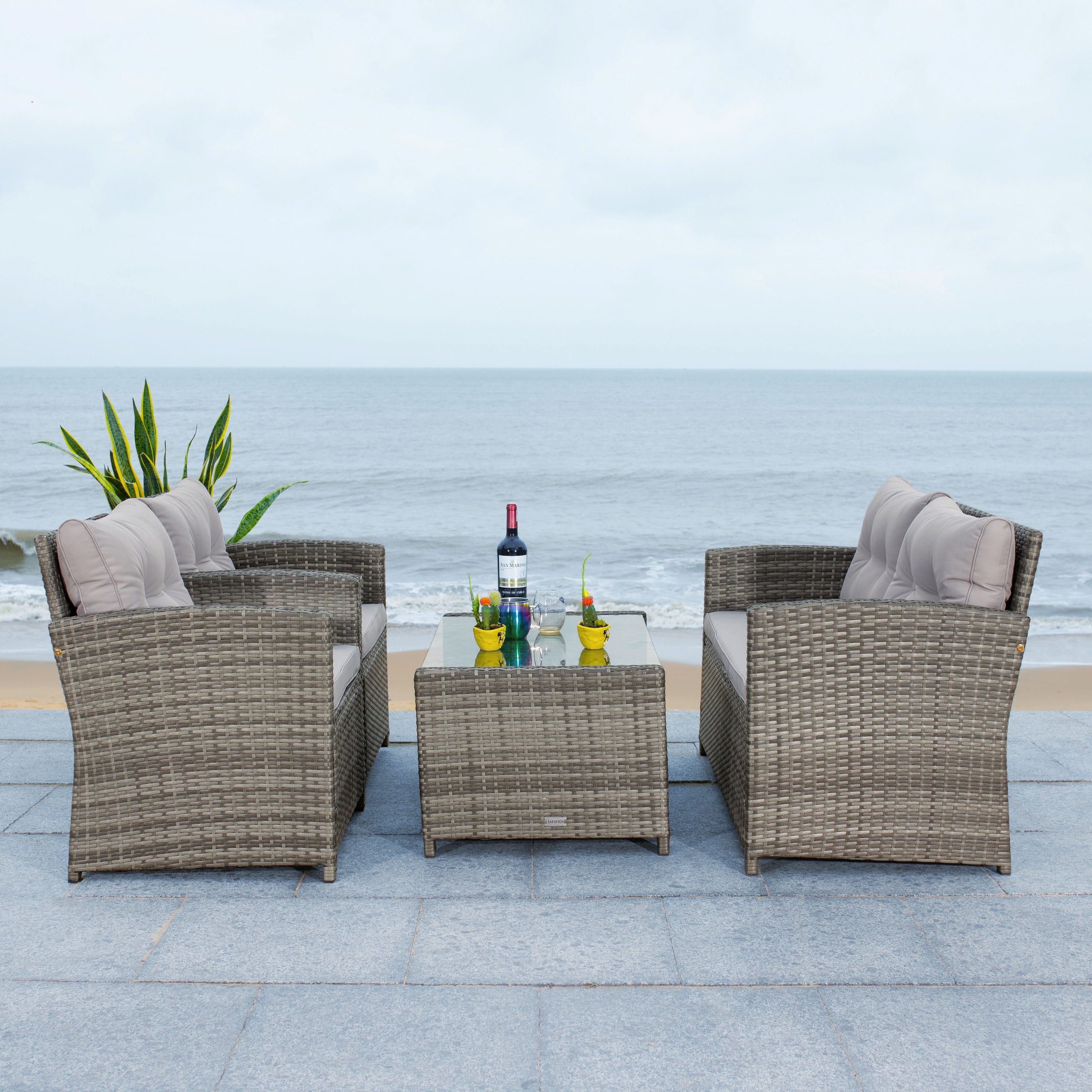 Vellor Gray Wicker 4-Piece Outdoor Patio Set with Cushions