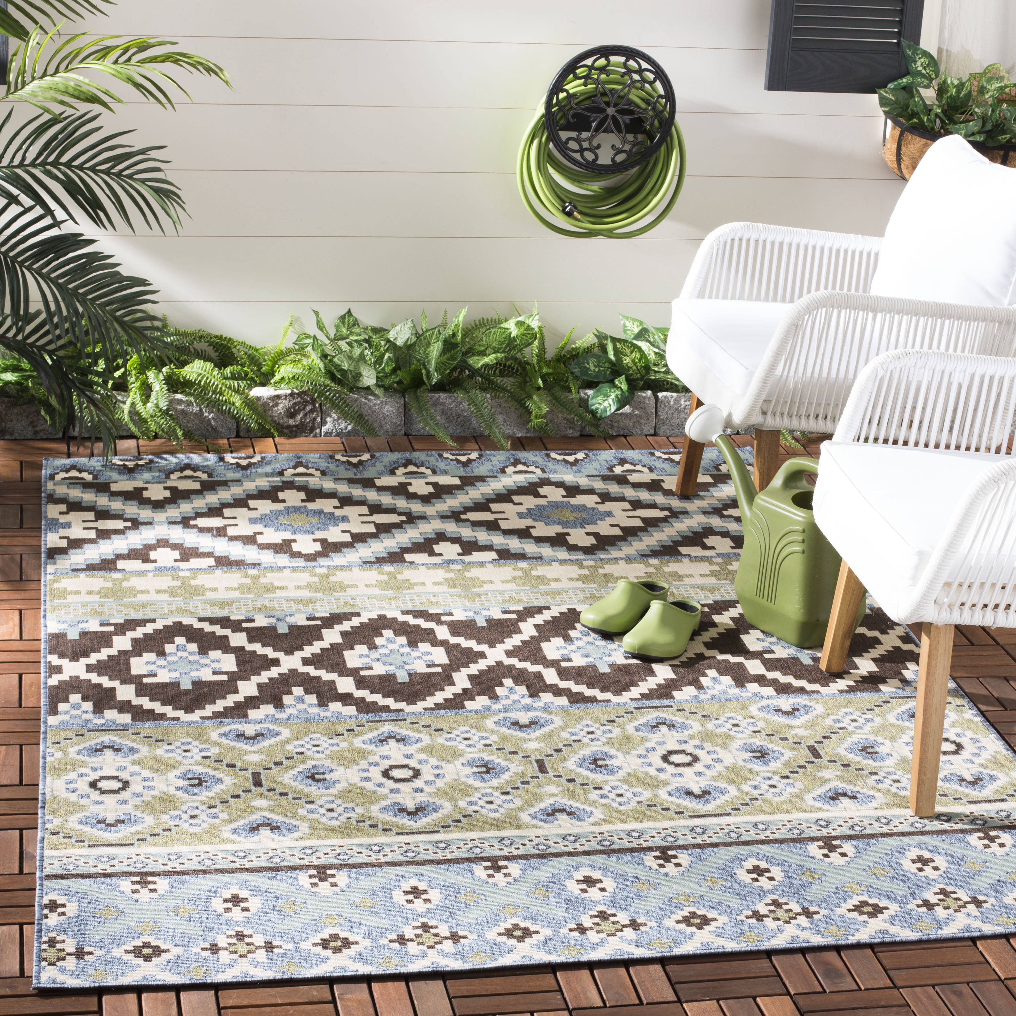 SAFAVIEH Veranda Dogon Southwestern Indoor/Outdoor Area Rug, 8' x 11'2", Chocolate/Blue