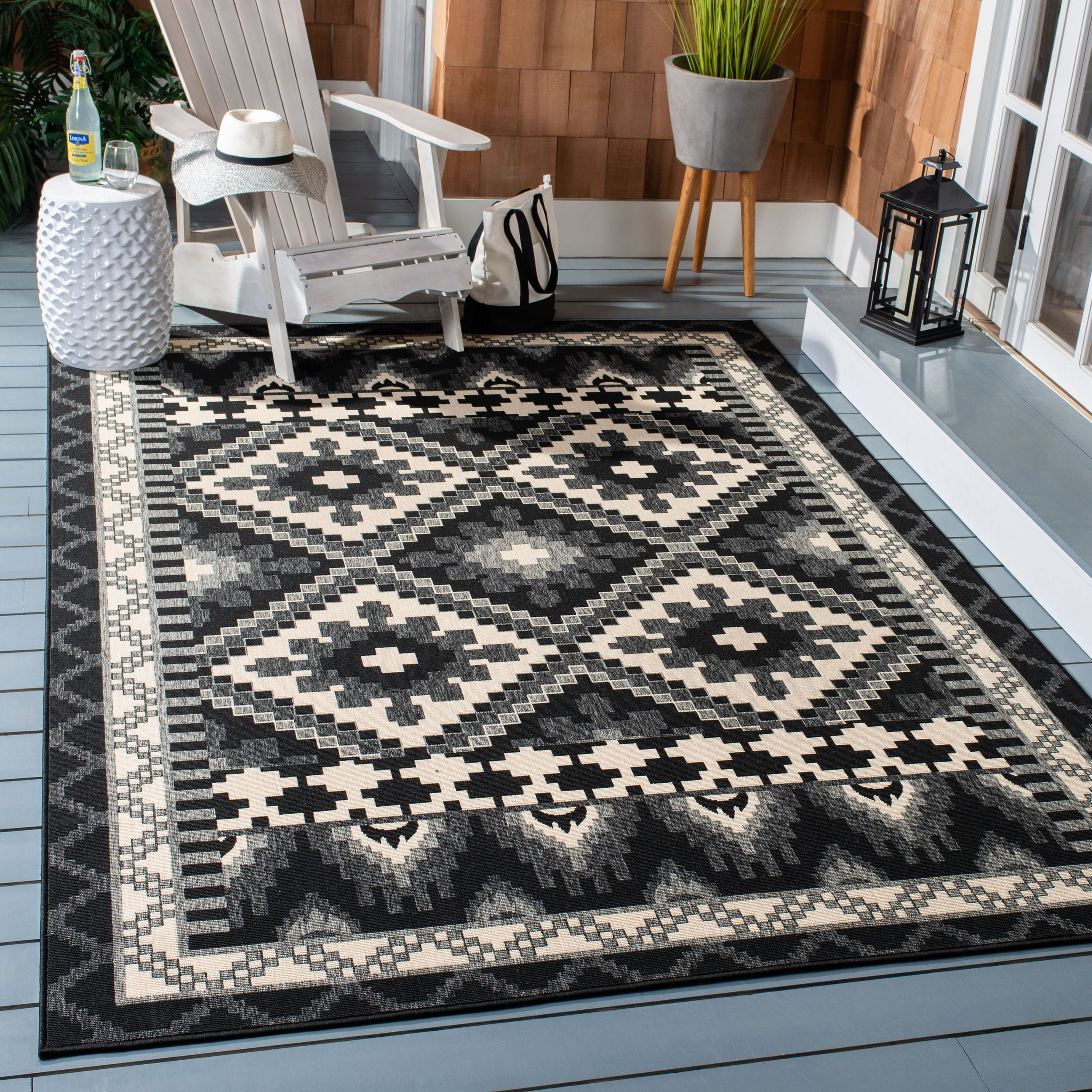 6'7" Square Black/Beige Synthetic Reversible Indoor/Outdoor Rug