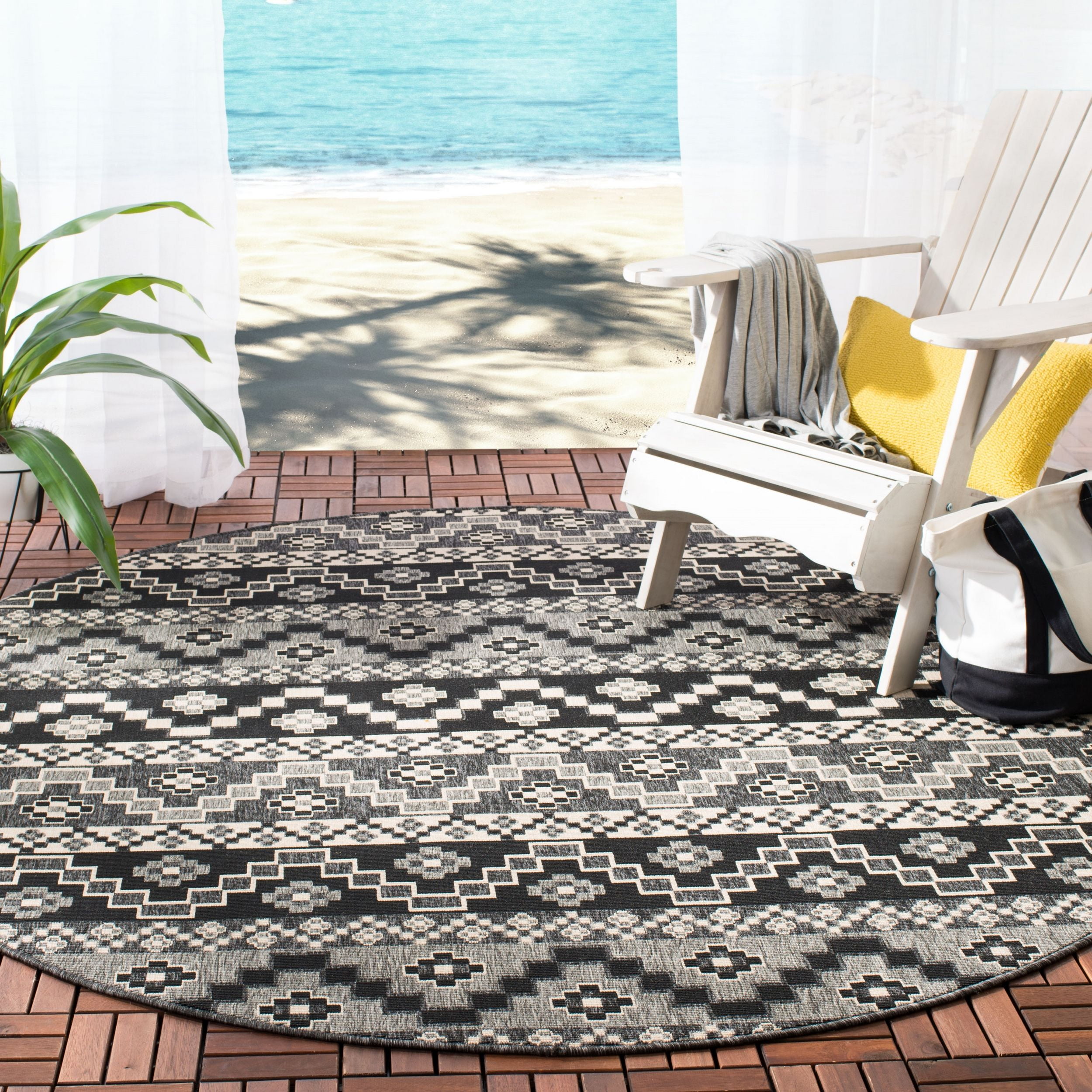 SAFAVIEH Veranda Luwig Southwestern Indoor/Outdoor Area Rug, 6'7