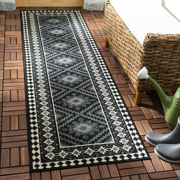 SAFAVIEH Veranda Magna Southwestern Indoor/Outdoor Runner Rug, 2'3" x 18', Black/Cream