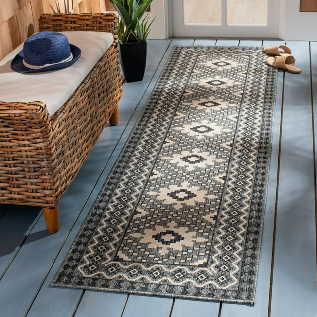 SAFAVIEH Veranda Magna Southwestern Indoor/Outdoor Runner Rug, 2'3